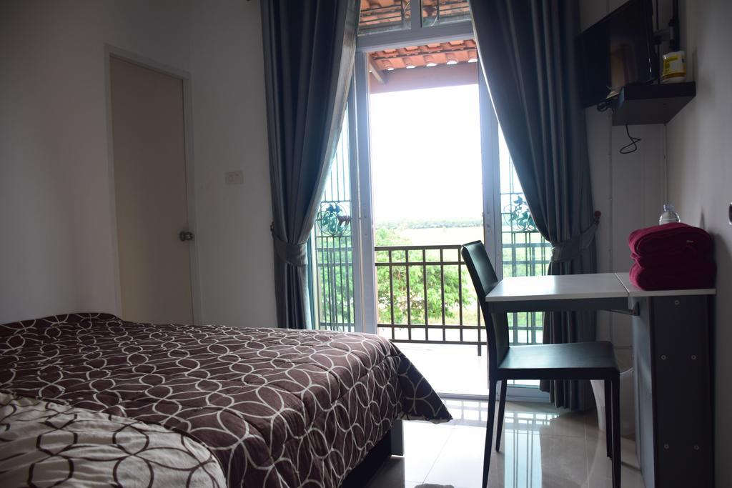 Jc Guesthouse @ Suratthani Airport Сураттхани Экстерьер фото