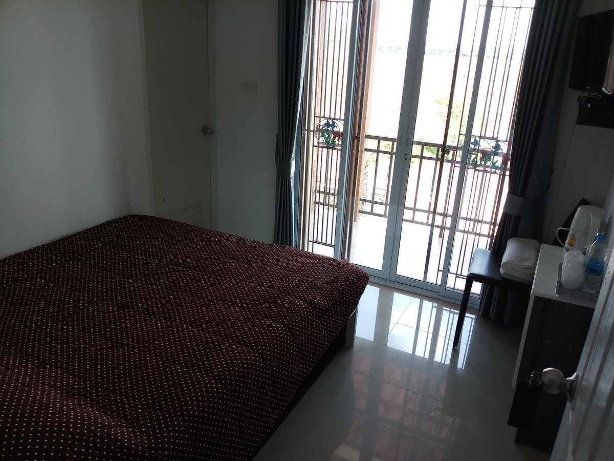 Jc Guesthouse @ Suratthani Airport Сураттхани Экстерьер фото