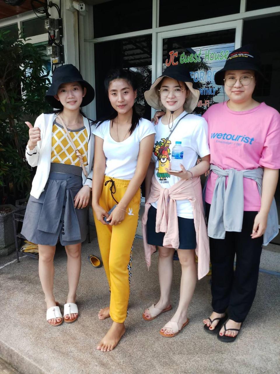 Jc Guesthouse @ Suratthani Airport Сураттхани Экстерьер фото